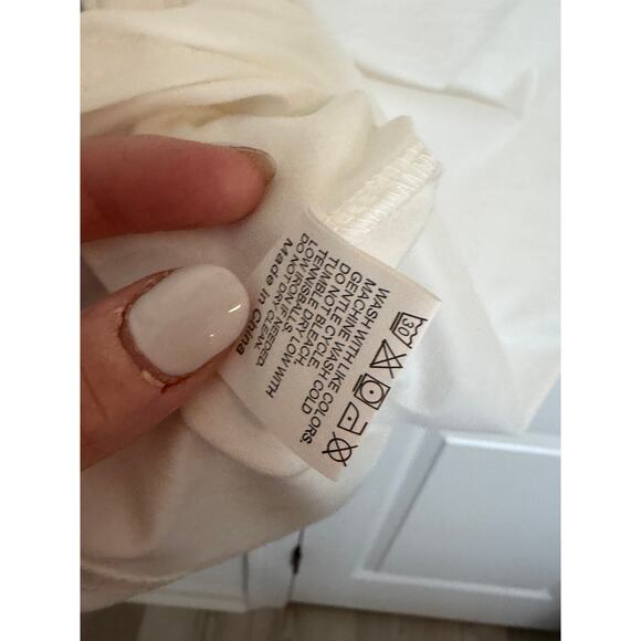 Women's Small White Mulitcolor Dragonfly Print Sleeveless Round Neck Loose Tank - Picture 13 of 14